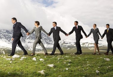 5 Teamwork values required to assure that people participate effectively as teammates